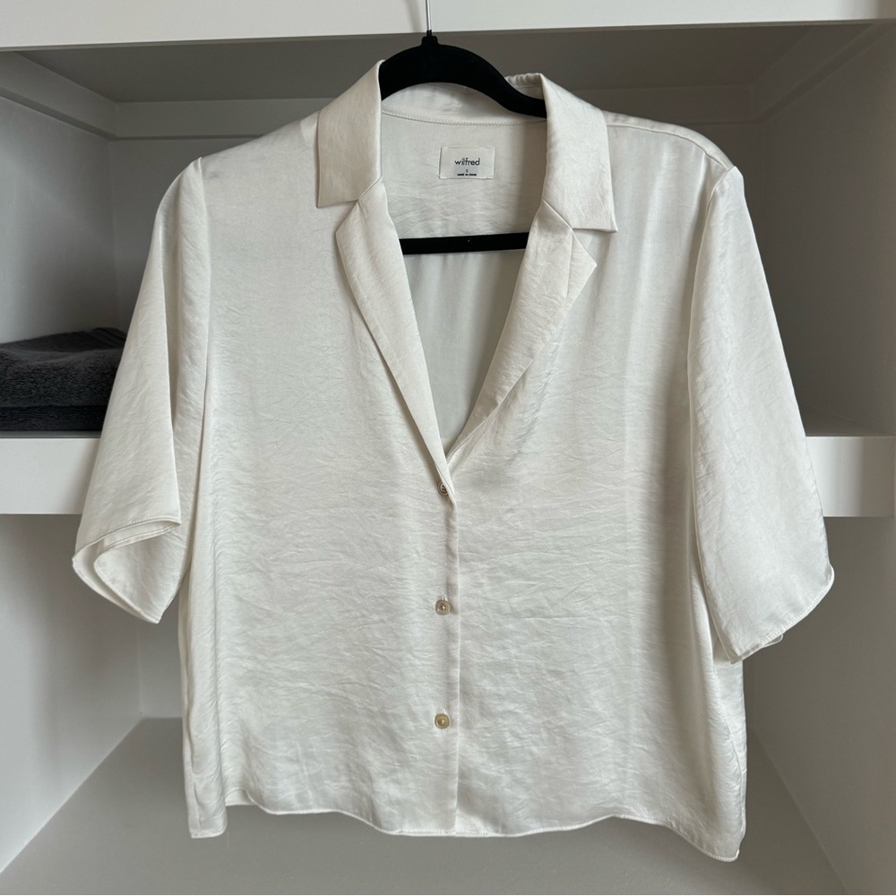 Wilfred Silky Button Down Top